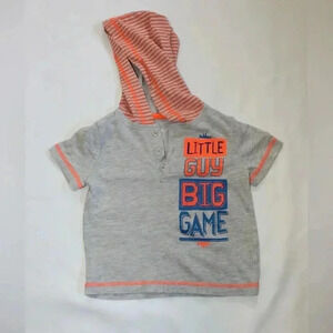 Kidgets Baby Boy Hooded Gray ShortSleeve Shirt 12M “Little Guy Big Game” Toddler